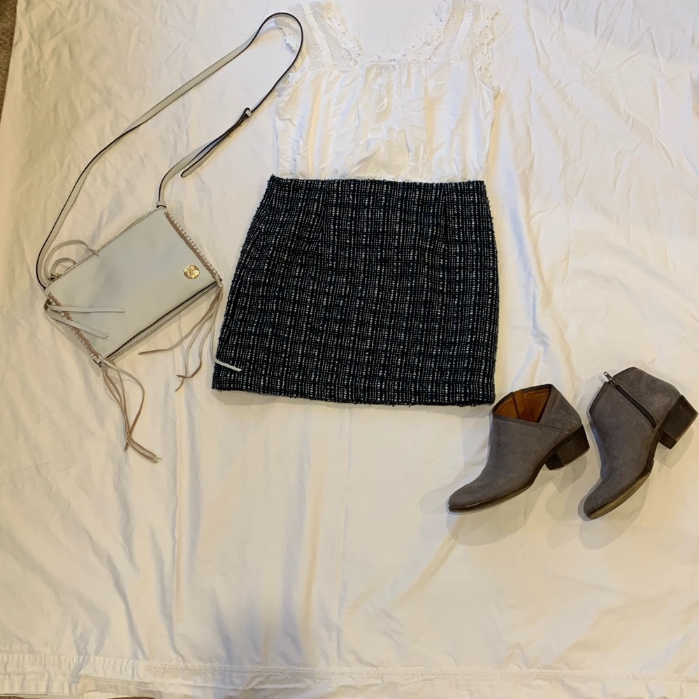 Super cute buisness-y skirt!!